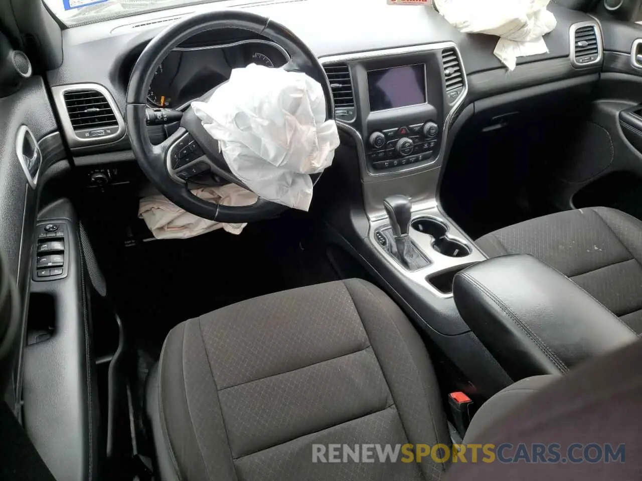 8 Photograph of a damaged car 1C4RJEAG3KC824072 JEEP GRAND CHER 2019