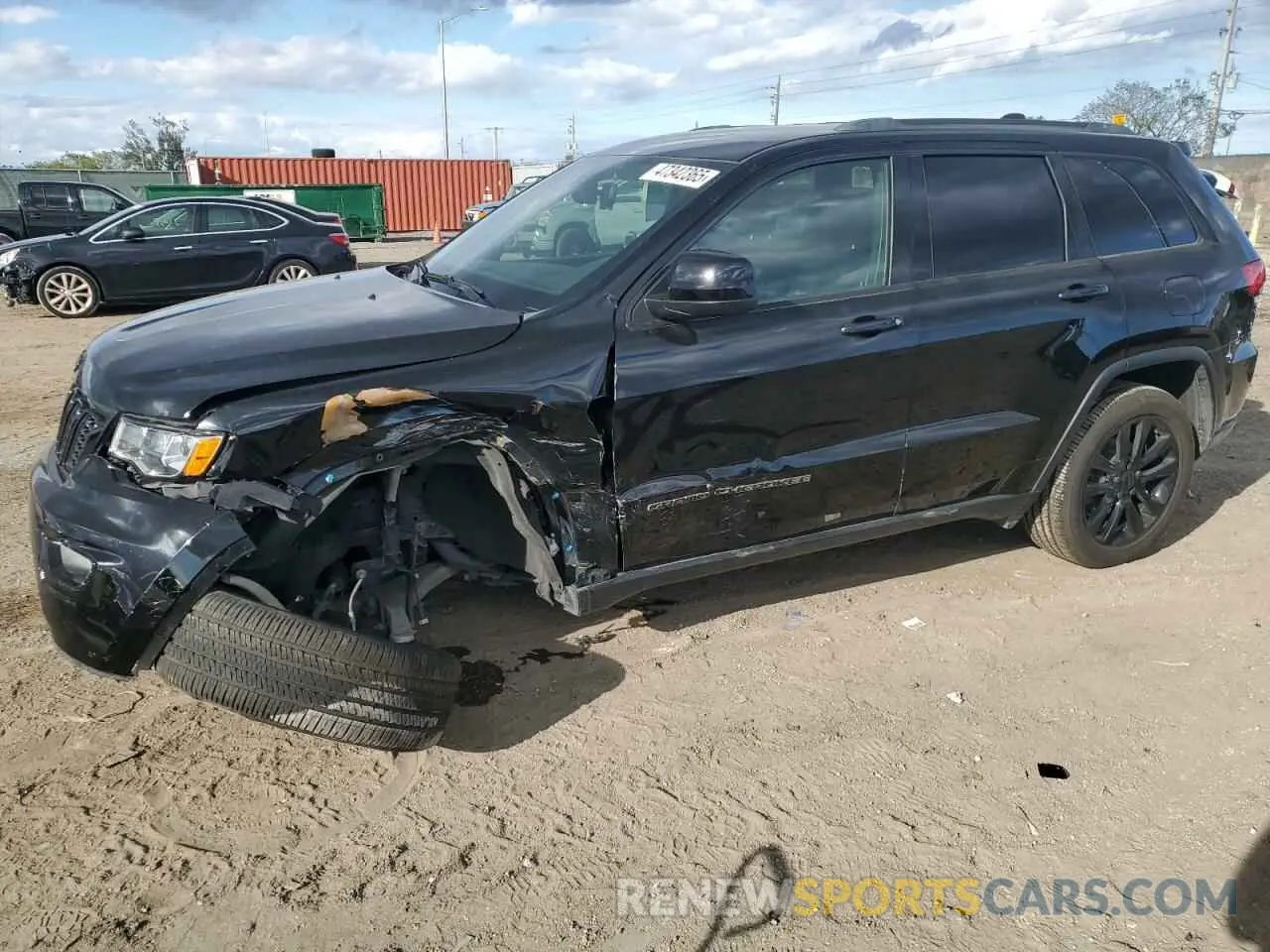 1 Photograph of a damaged car 1C4RJEAG4KC732369 JEEP GRAND CHER 2019