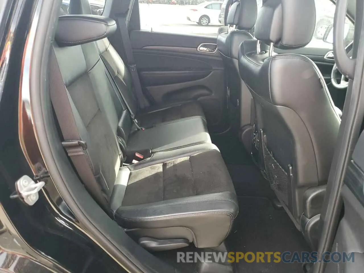 11 Photograph of a damaged car 1C4RJEAG4KC732369 JEEP GRAND CHER 2019