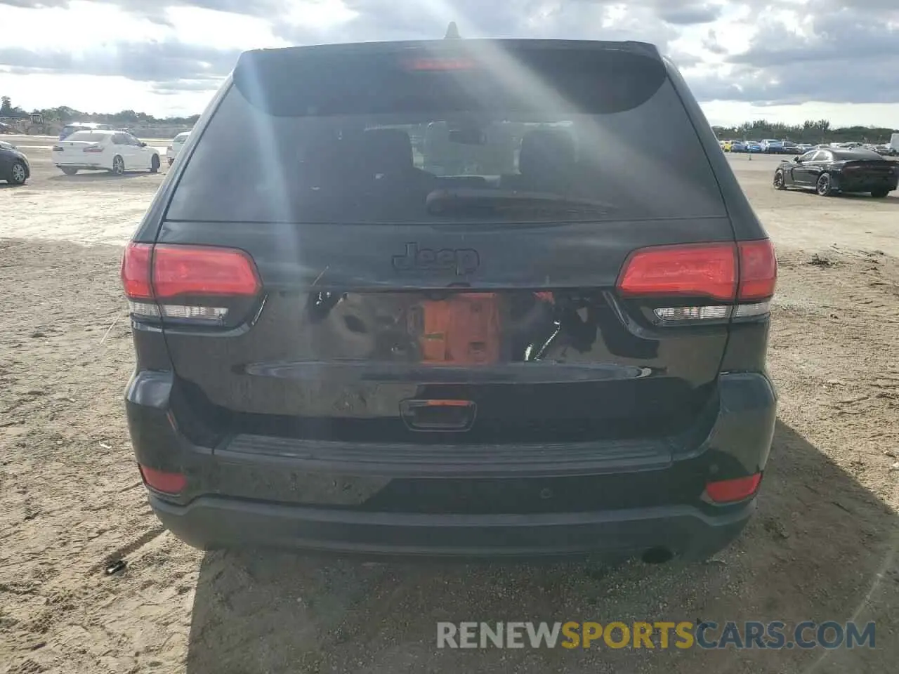 6 Photograph of a damaged car 1C4RJEAG4KC732369 JEEP GRAND CHER 2019