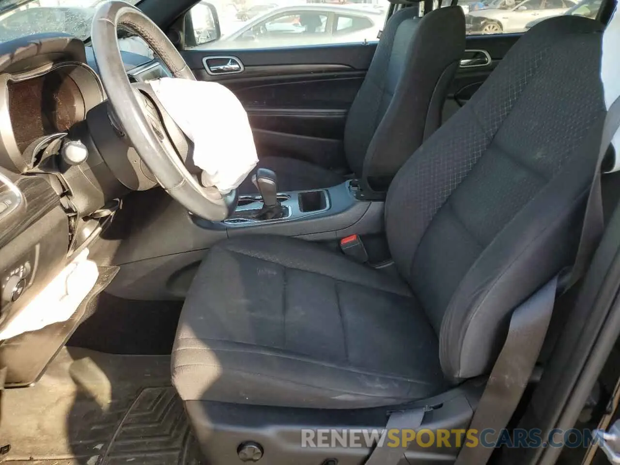 7 Photograph of a damaged car 1C4RJEAG4KC811086 JEEP GRAND CHER 2019
