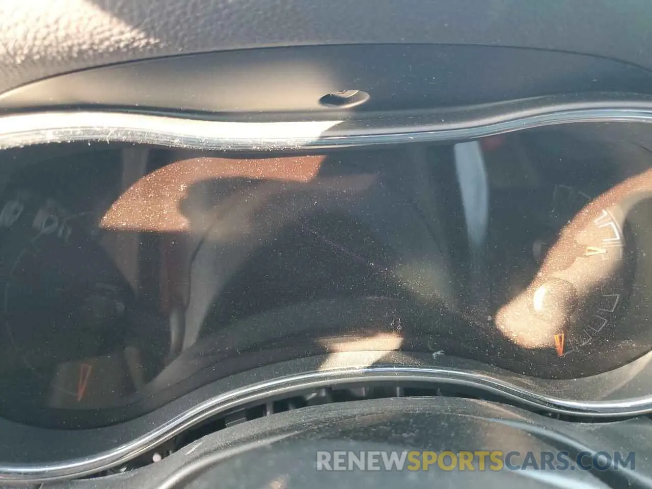 9 Photograph of a damaged car 1C4RJEAG4KC811086 JEEP GRAND CHER 2019