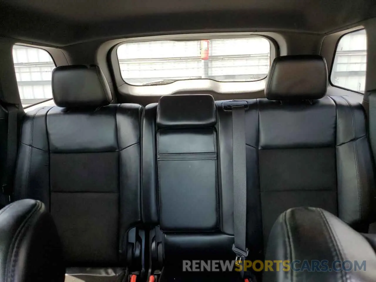 10 Photograph of a damaged car 1C4RJEAG5KC572244 JEEP GRAND CHER 2019