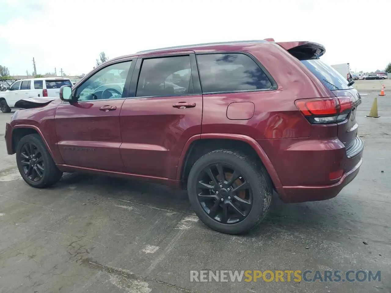2 Photograph of a damaged car 1C4RJEAG5KC572244 JEEP GRAND CHER 2019