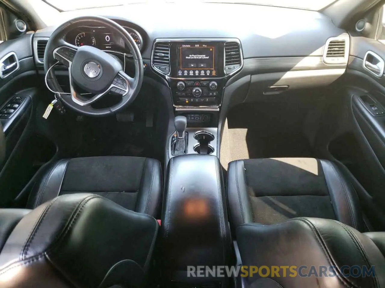 8 Photograph of a damaged car 1C4RJEAG5KC731974 JEEP GRAND CHER 2019