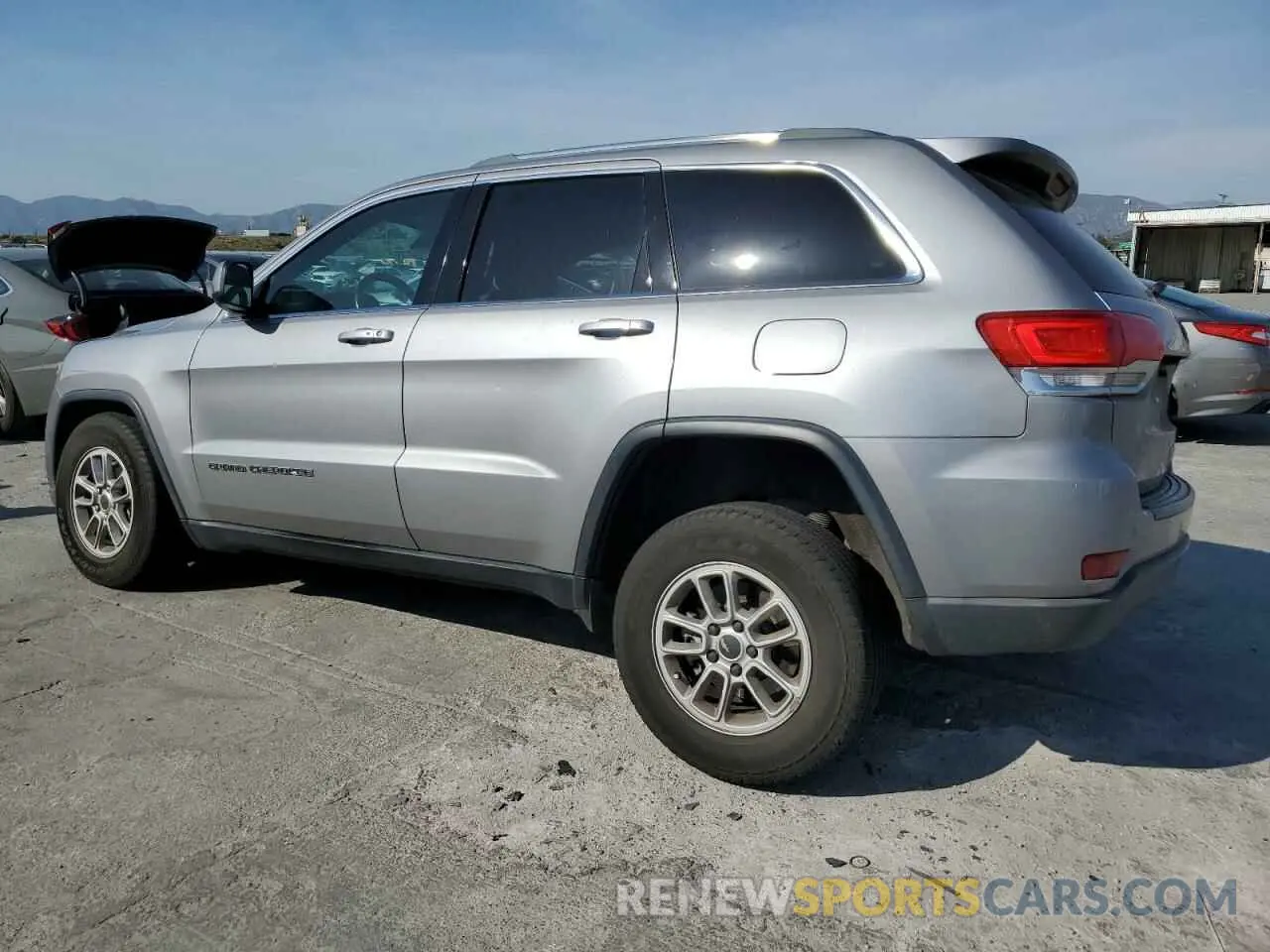 2 Photograph of a damaged car 1C4RJEAG5KC817012 JEEP GRAND CHER 2019