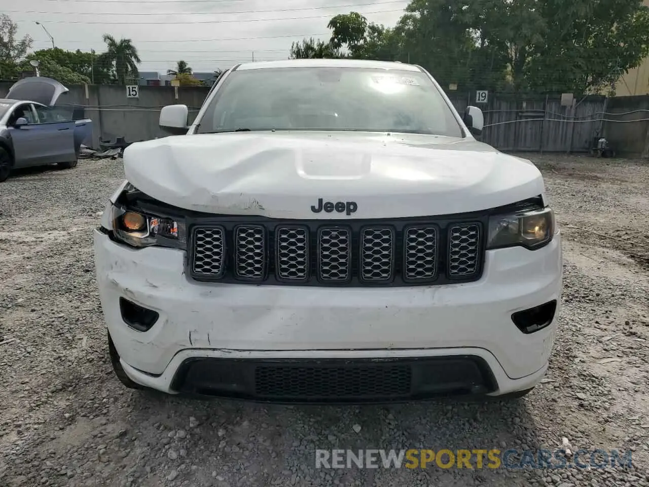 5 Photograph of a damaged car 1C4RJEAG6KC597122 JEEP GRAND CHER 2019