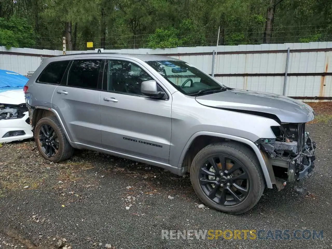 4 Photograph of a damaged car 1C4RJEAG6KC630717 JEEP GRAND CHER 2019