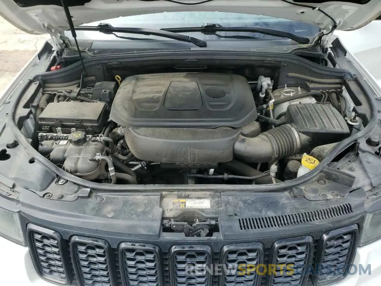 11 Photograph of a damaged car 1C4RJEAG6KC836040 JEEP GRAND CHER 2019