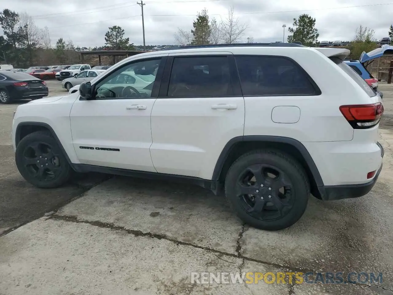2 Photograph of a damaged car 1C4RJEAG6KC836040 JEEP GRAND CHER 2019
