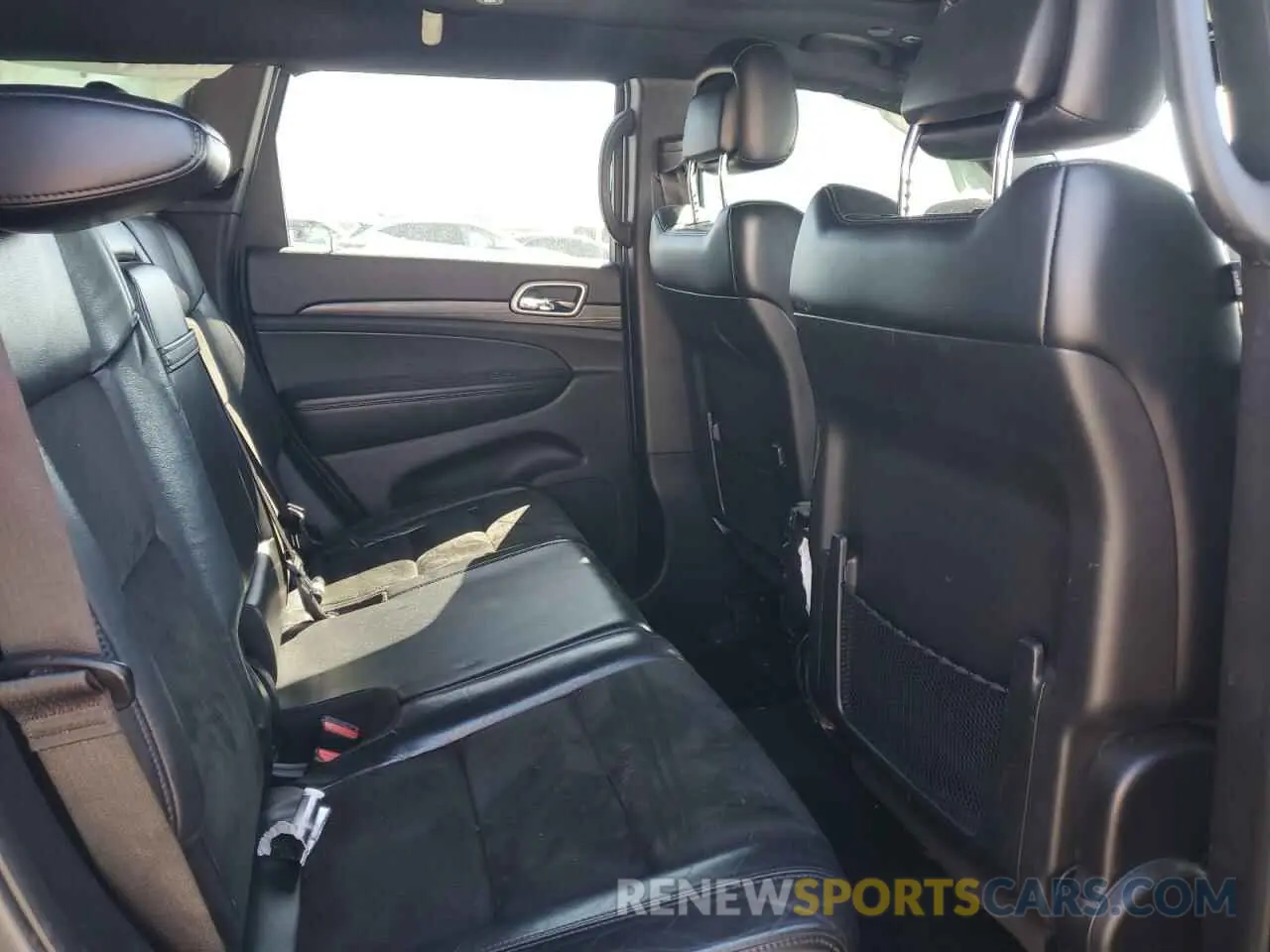11 Photograph of a damaged car 1C4RJEAG7KC710673 JEEP GRAND CHER 2019
