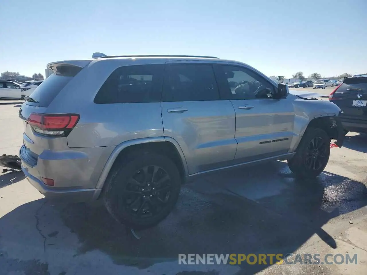 3 Photograph of a damaged car 1C4RJEAG7KC710673 JEEP GRAND CHER 2019