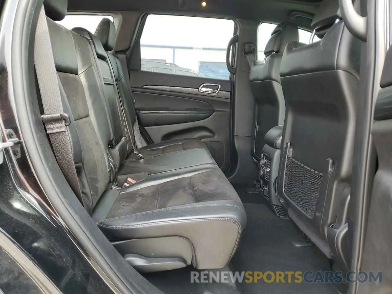 11 Photograph of a damaged car 1C4RJEAG7KC778701 JEEP GRAND CHER 2019