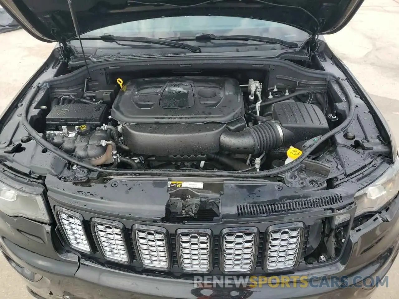 12 Photograph of a damaged car 1C4RJEAG7KC778701 JEEP GRAND CHER 2019