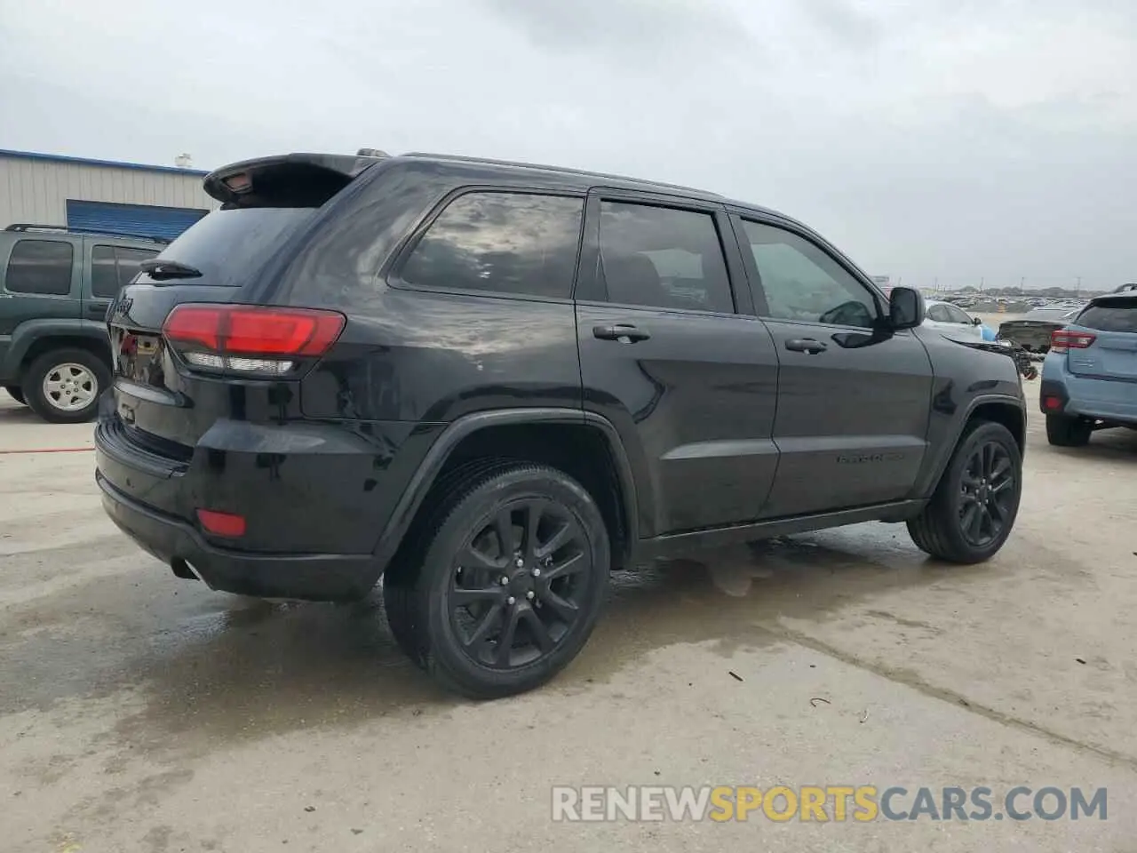 3 Photograph of a damaged car 1C4RJEAG7KC778701 JEEP GRAND CHER 2019