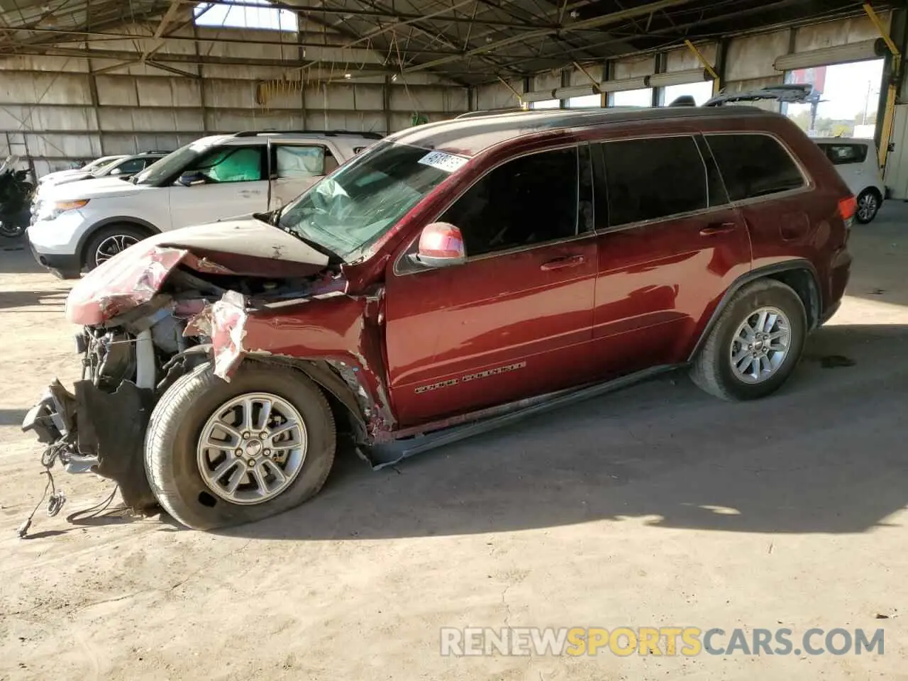 1 Photograph of a damaged car 1C4RJEAG8KC543417 JEEP GRAND CHER 2019