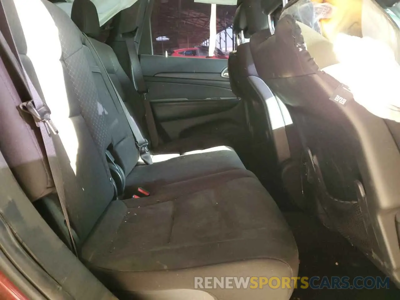 11 Photograph of a damaged car 1C4RJEAG8KC543417 JEEP GRAND CHER 2019