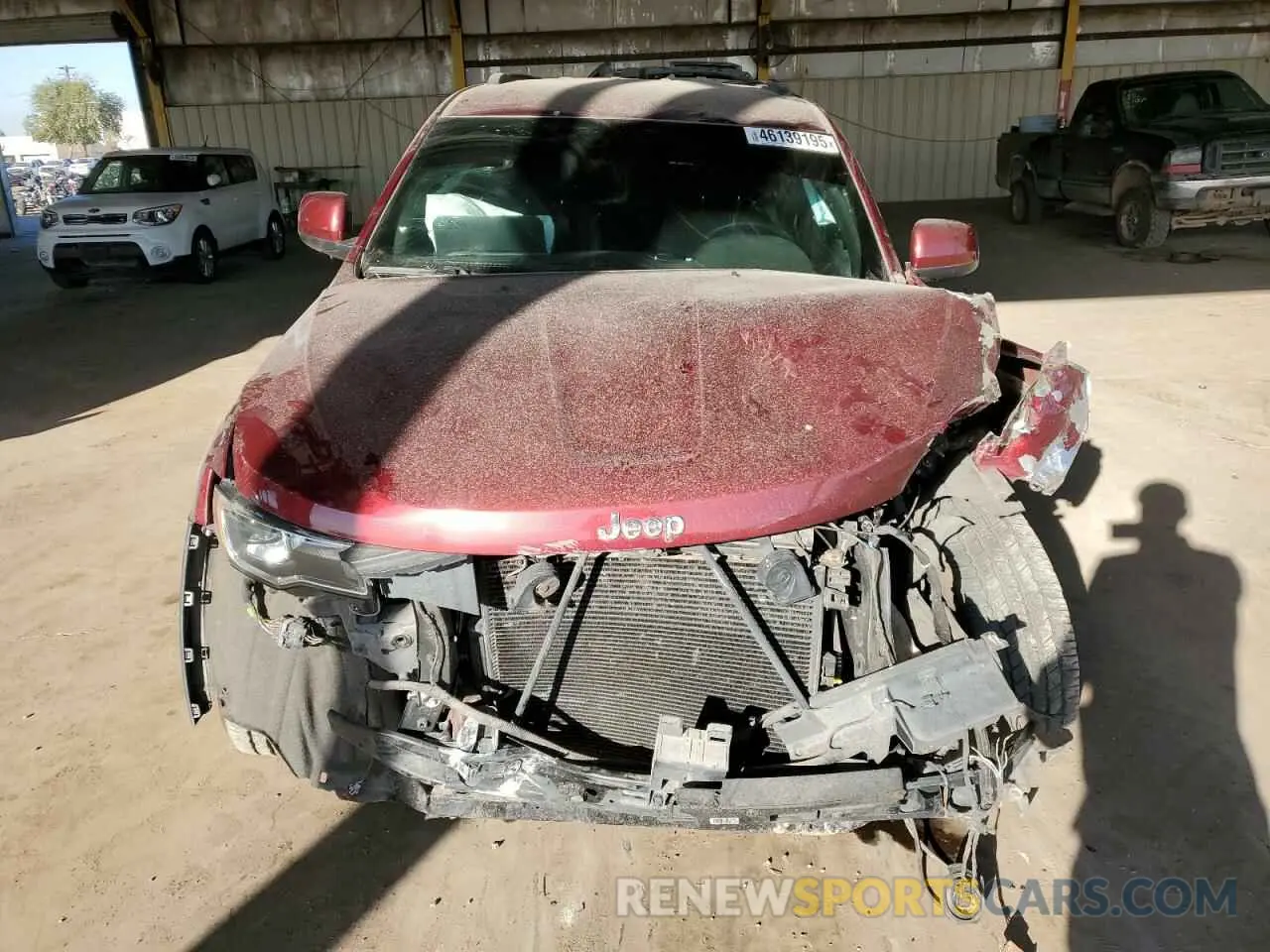 5 Photograph of a damaged car 1C4RJEAG8KC543417 JEEP GRAND CHER 2019