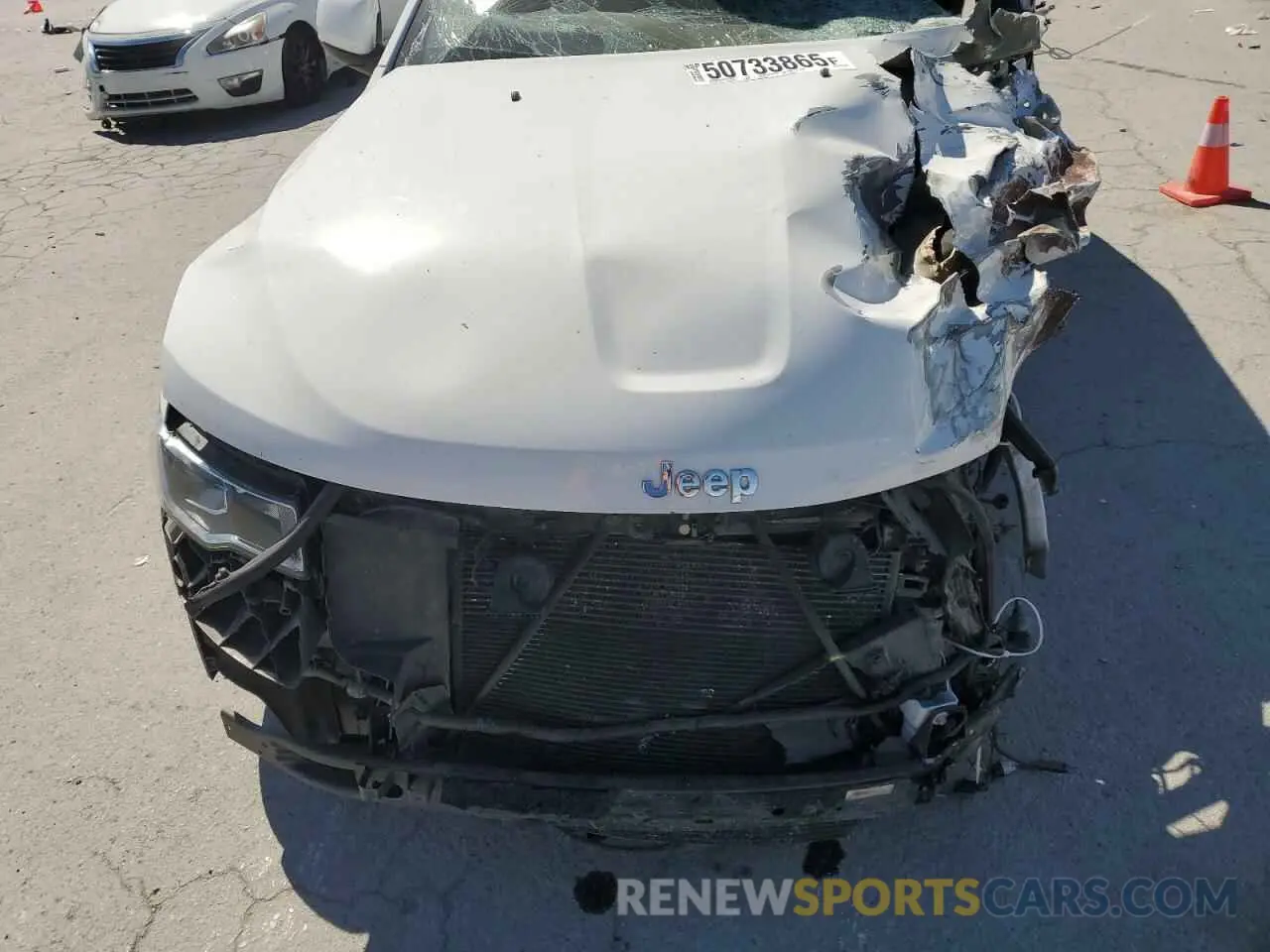 13 Photograph of a damaged car 1C4RJEAG8KC556538 JEEP GRAND CHER 2019