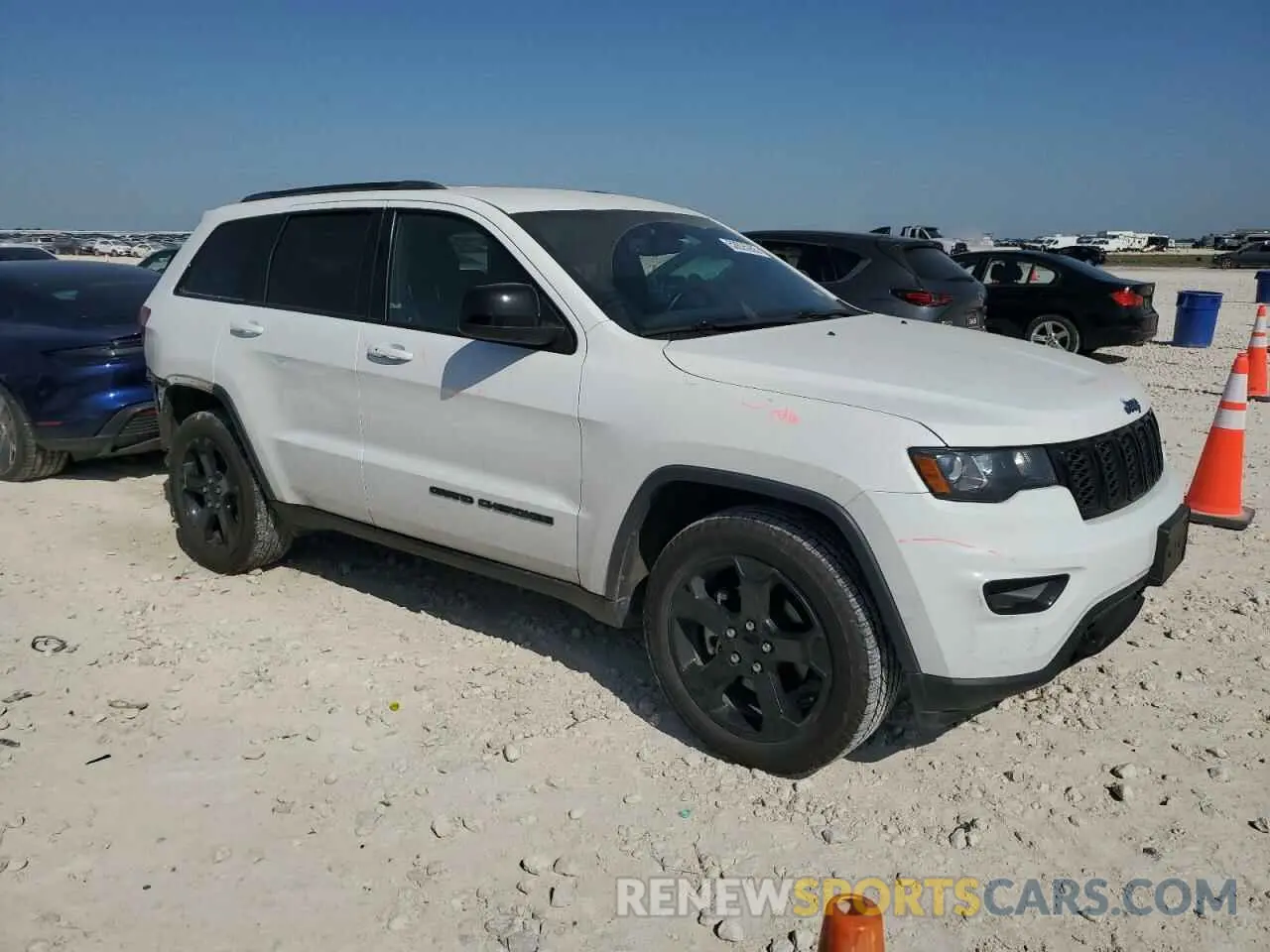 4 Photograph of a damaged car 1C4RJEAG8KC572500 JEEP GRAND CHER 2019