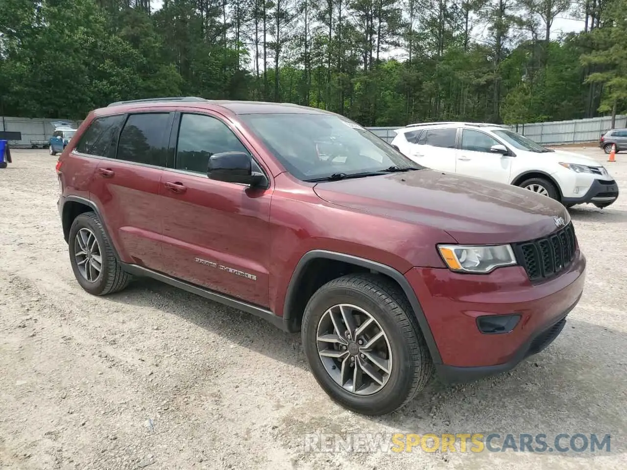 4 Photograph of a damaged car 1C4RJEAG8KC621680 JEEP GRAND CHER 2019