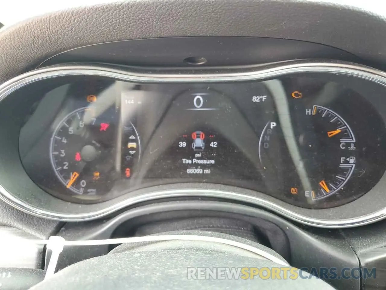 9 Photograph of a damaged car 1C4RJEAG8KC621680 JEEP GRAND CHER 2019