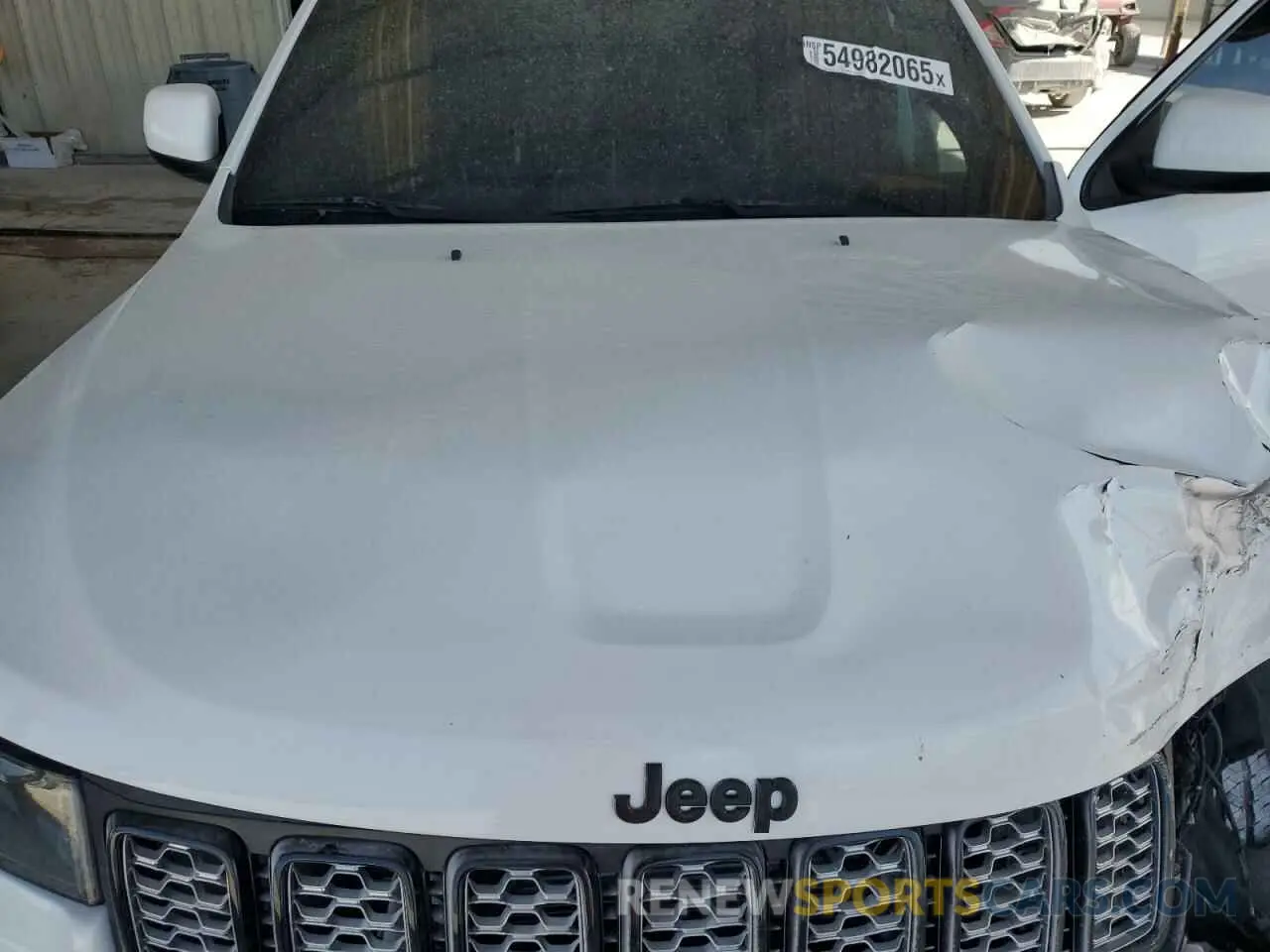 12 Photograph of a damaged car 1C4RJEAGXKC833075 JEEP GRAND CHER 2019