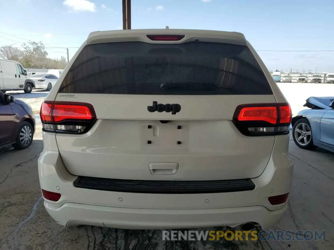 6 Photograph of a damaged car 1C4RJEAGXKC833075 JEEP GRAND CHER 2019