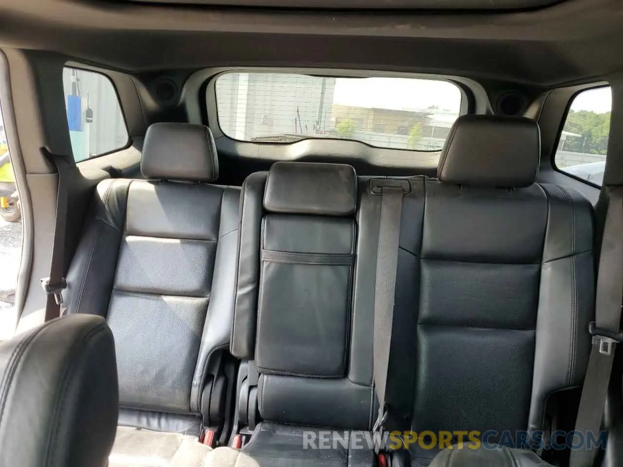 10 Photograph of a damaged car 1C4RJEBG0KC801511 JEEP GRAND CHER 2019