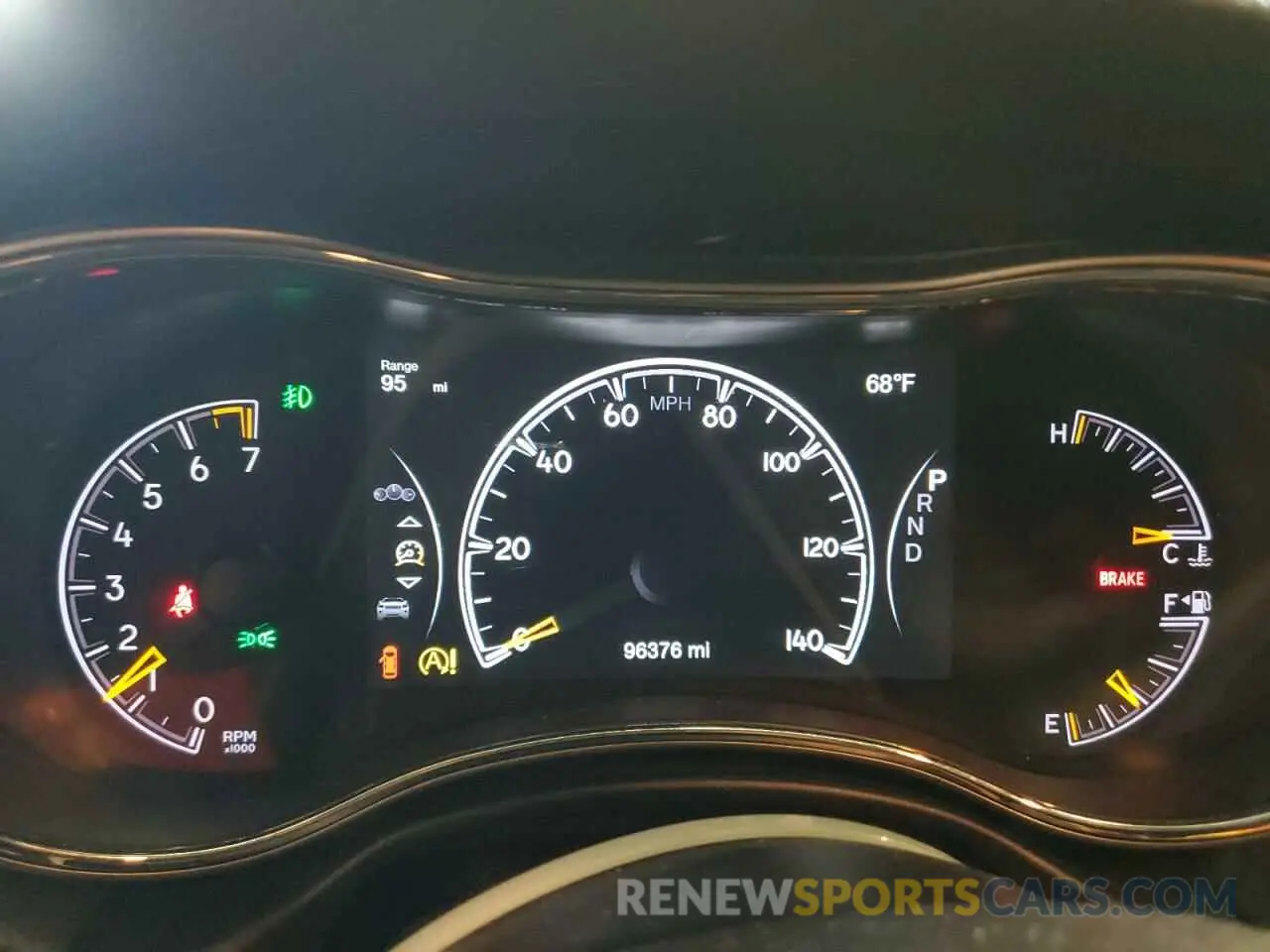 9 Photograph of a damaged car 1C4RJEBG2KC689827 JEEP GRAND CHER 2019