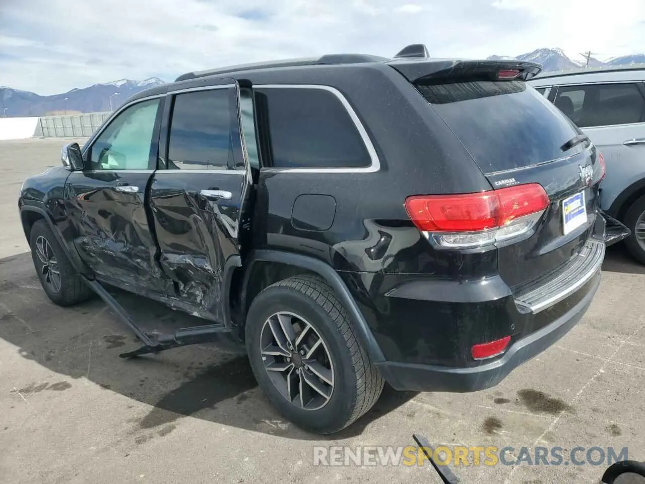 2 Photograph of a damaged car 1C4RJEBG3KC680764 JEEP GRAND CHER 2019