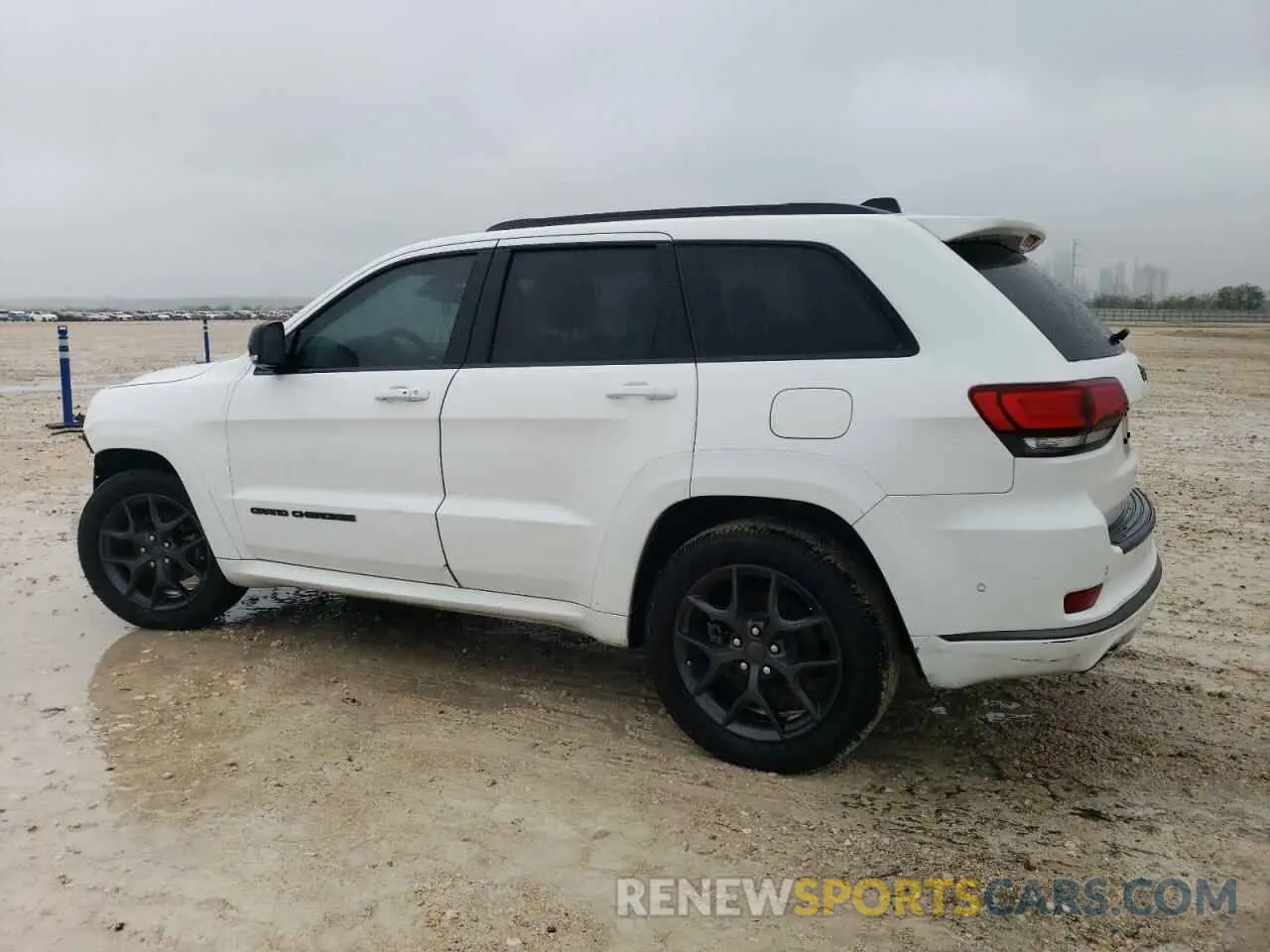 2 Photograph of a damaged car 1C4RJEBG4KC698559 JEEP GRAND CHER 2019