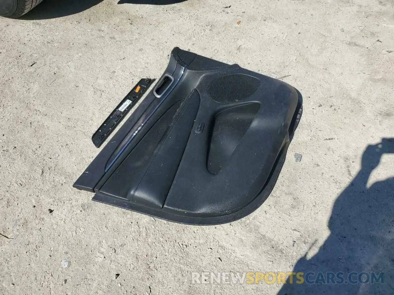 12 Photograph of a damaged car 1C4RJEBG7KC656564 JEEP GRAND CHER 2019