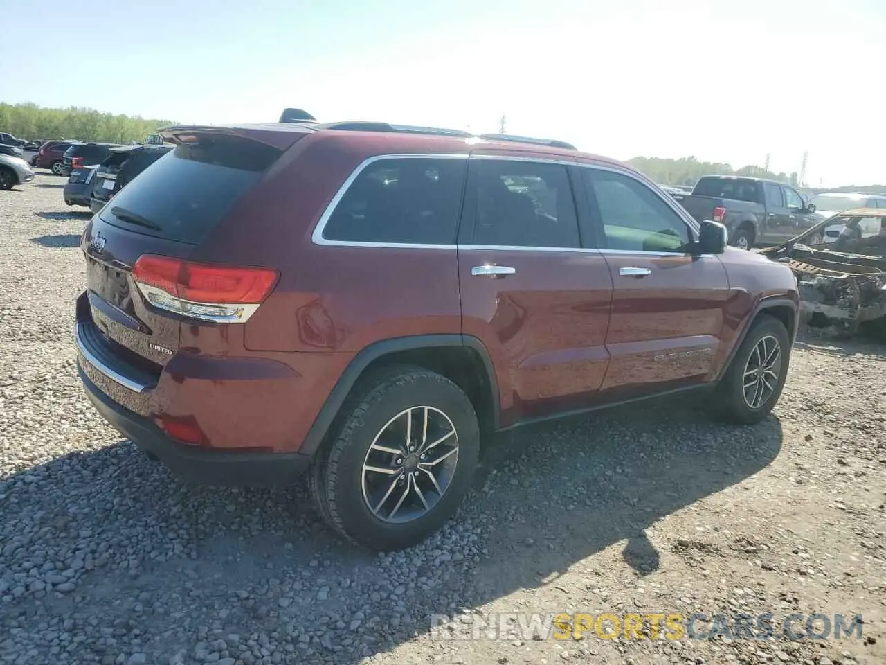 3 Photograph of a damaged car 1C4RJEBG7KC656743 JEEP GRAND CHER 2019