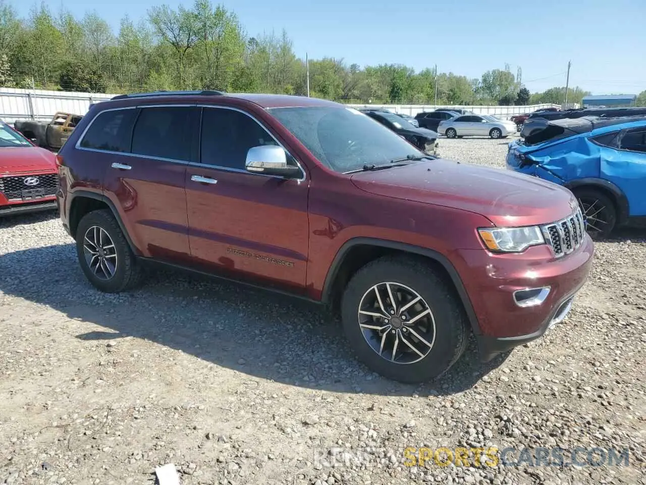 4 Photograph of a damaged car 1C4RJEBG7KC656743 JEEP GRAND CHER 2019