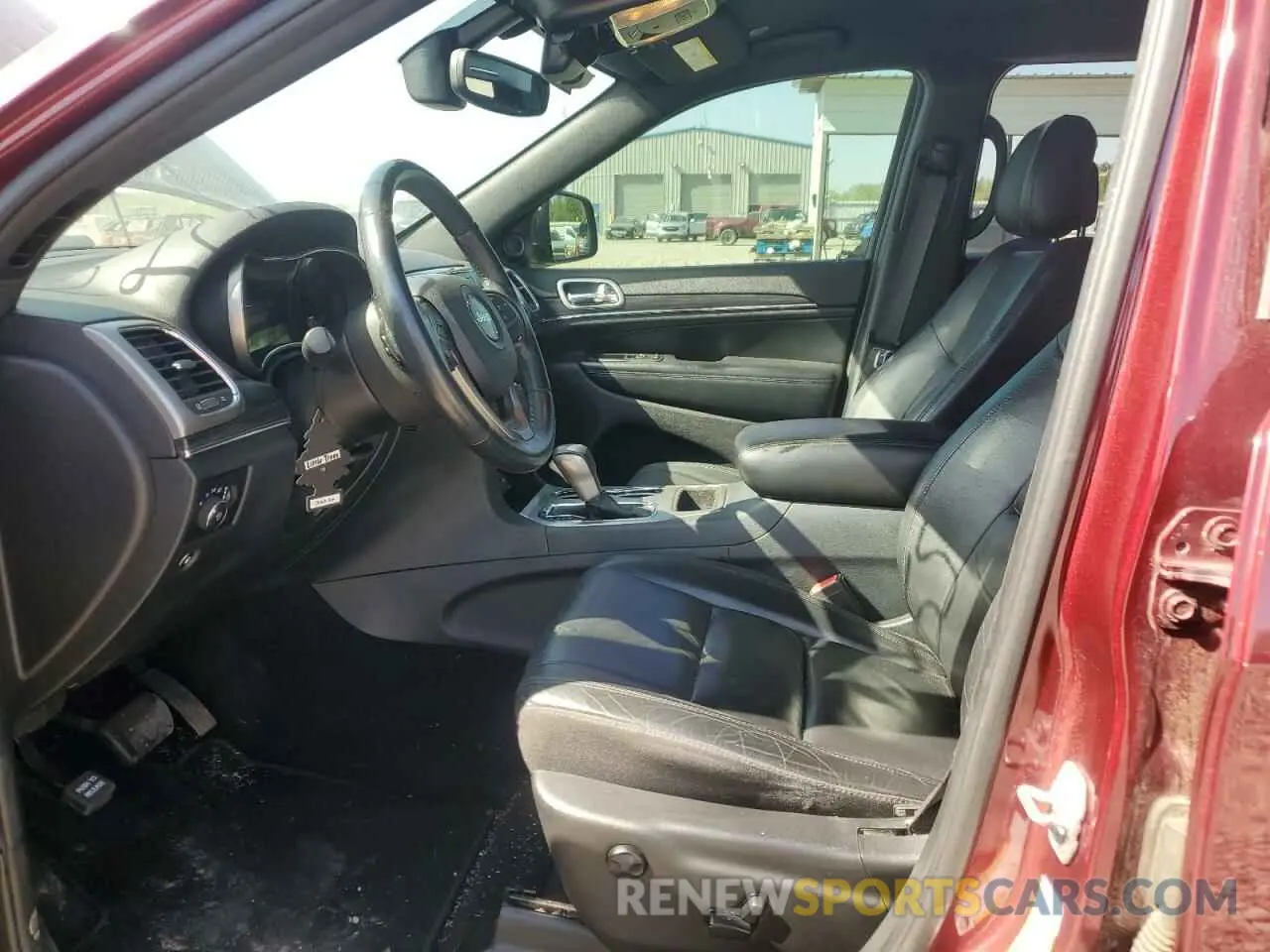 7 Photograph of a damaged car 1C4RJEBG7KC656743 JEEP GRAND CHER 2019
