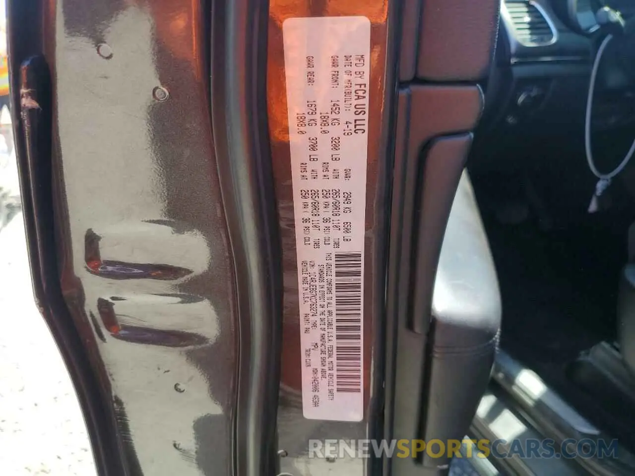 14 Photograph of a damaged car 1C4RJEBG7KC763274 JEEP GRAND CHER 2019