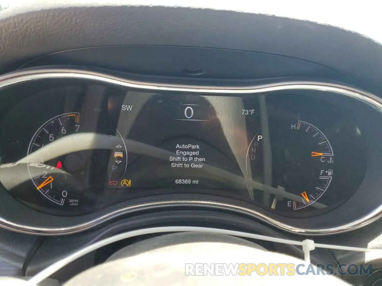 9 Photograph of a damaged car 1C4RJEBG7KC763274 JEEP GRAND CHER 2019
