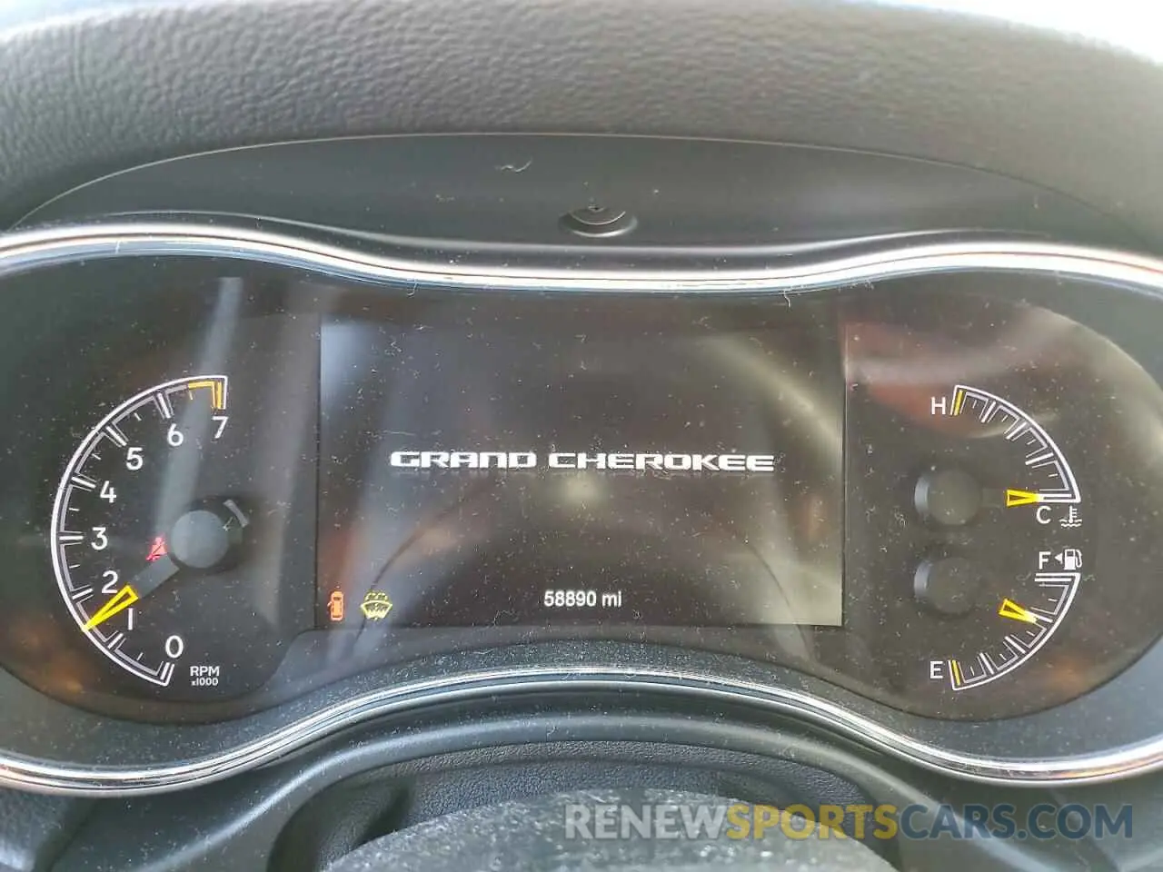 9 Photograph of a damaged car 1C4RJFAG0KC569435 JEEP GRAND CHER 2019
