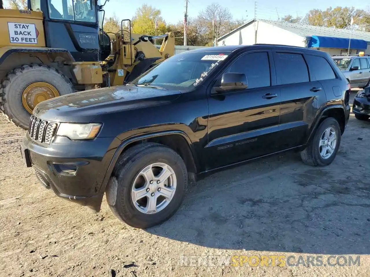 1 Photograph of a damaged car 1C4RJFAG0KC593430 JEEP GRAND CHER 2019