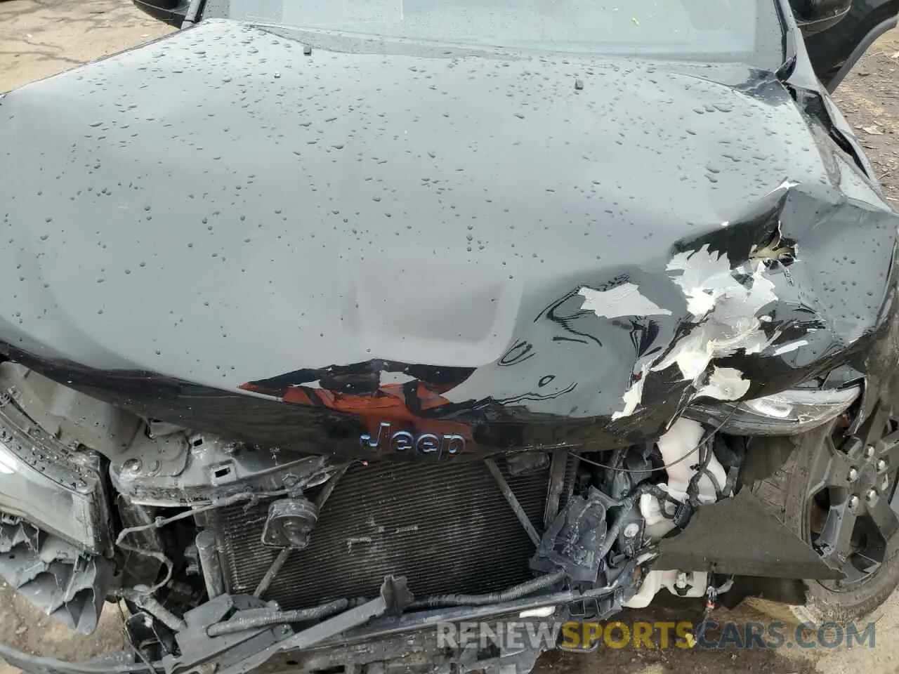 12 Photograph of a damaged car 1C4RJFAG0KC620268 JEEP GRAND CHER 2019