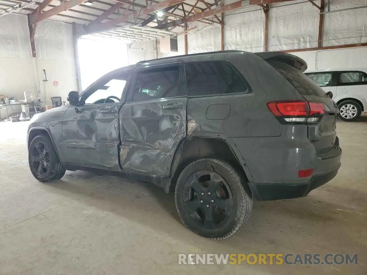 2 Photograph of a damaged car 1C4RJFAG0KC760594 JEEP GRAND CHER 2019
