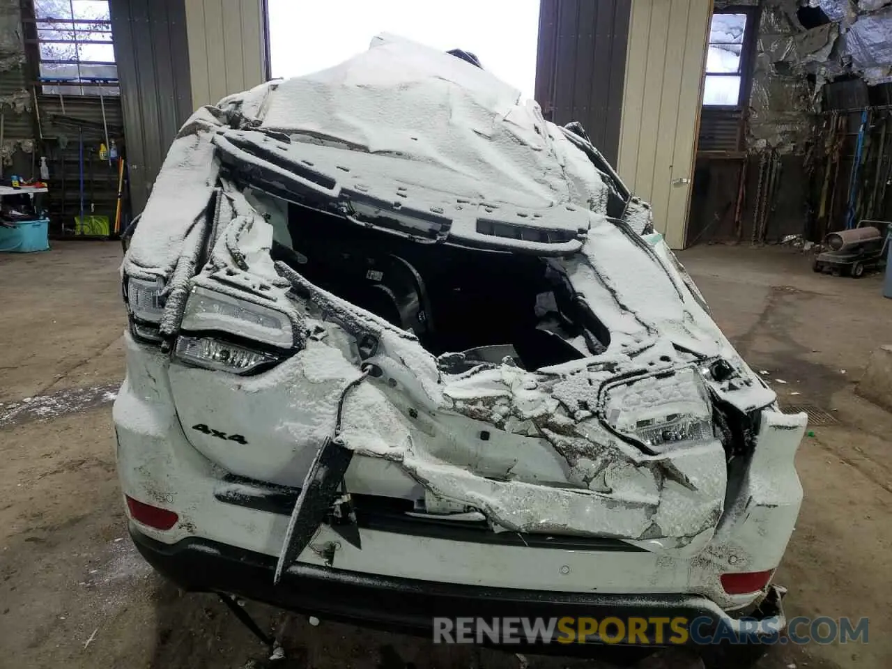 6 Photograph of a damaged car 1C4RJFAG0KC775547 JEEP GRAND CHER 2019