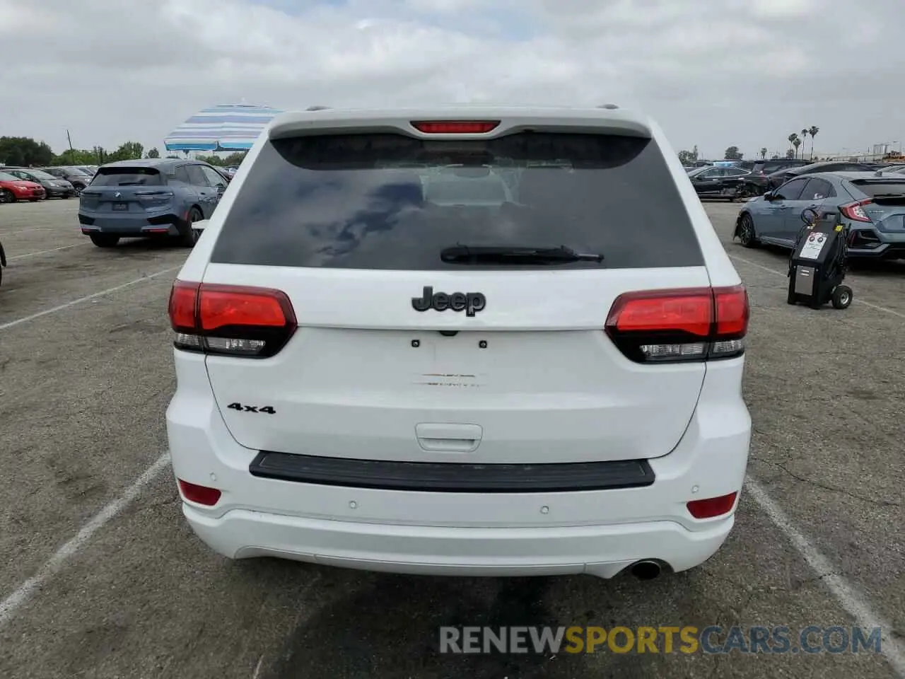 6 Photograph of a damaged car 1C4RJFAG1KC531986 JEEP GRAND CHER 2019