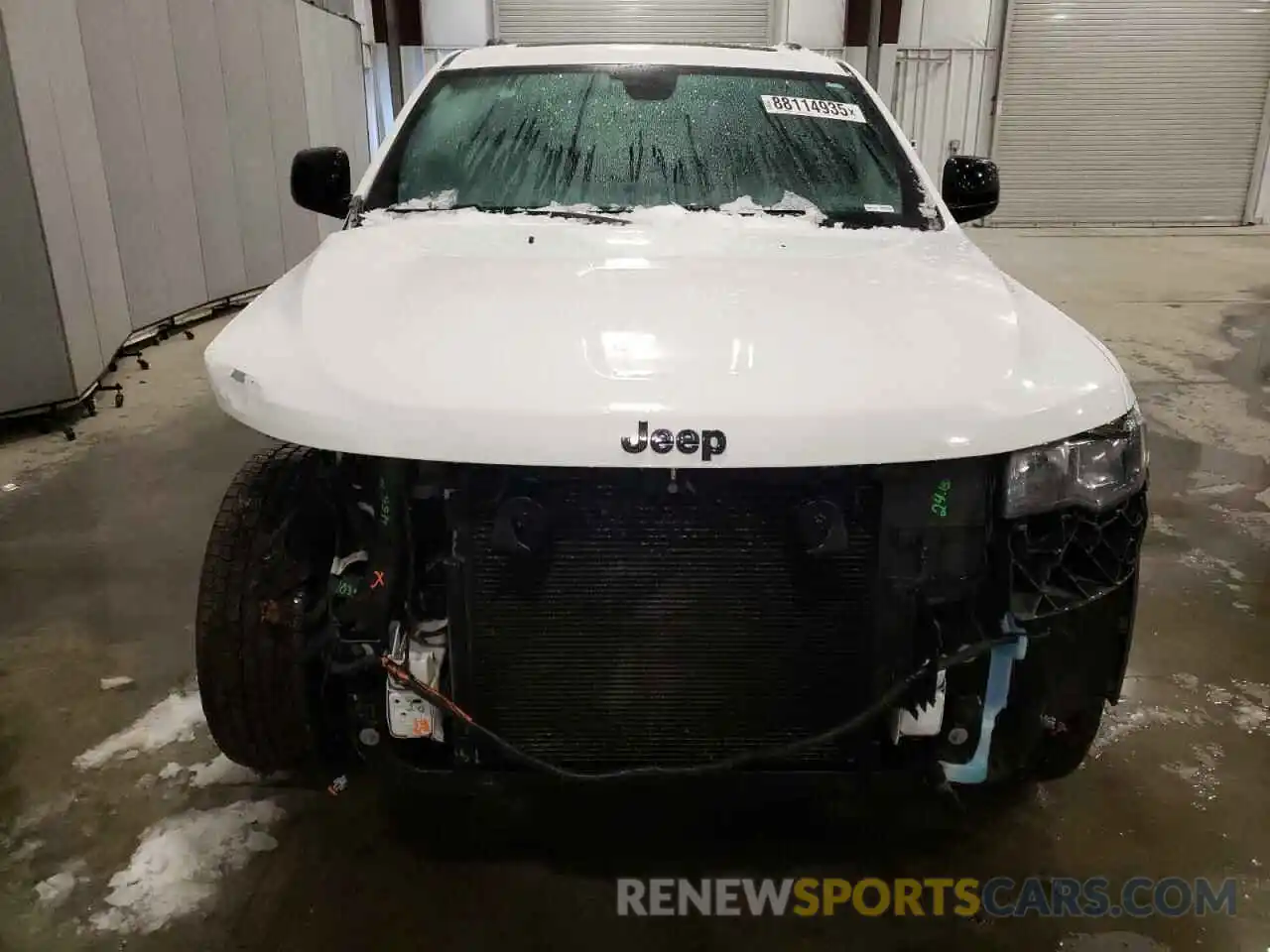 5 Photograph of a damaged car 1C4RJFAG1KC537285 JEEP GRAND CHER 2019