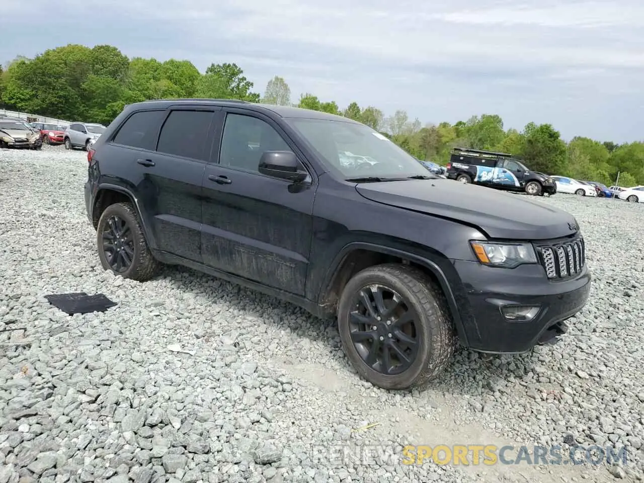 4 Photograph of a damaged car 1C4RJFAG1KC587555 JEEP GRAND CHER 2019
