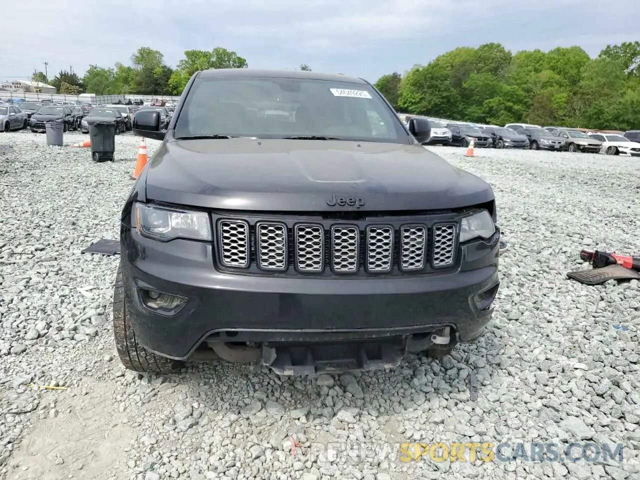 5 Photograph of a damaged car 1C4RJFAG1KC587555 JEEP GRAND CHER 2019