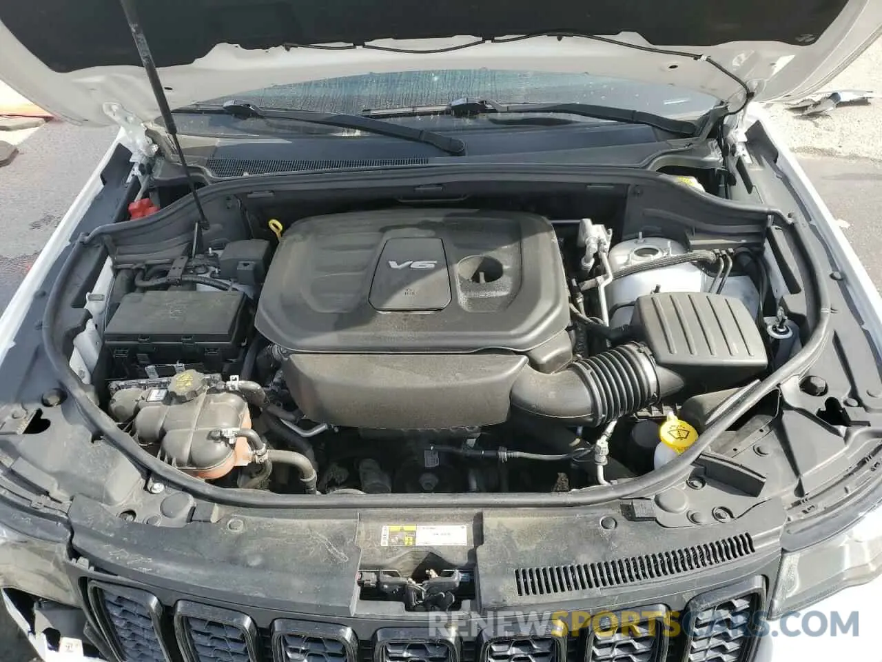 12 Photograph of a damaged car 1C4RJFAG1KC587796 JEEP GRAND CHER 2019