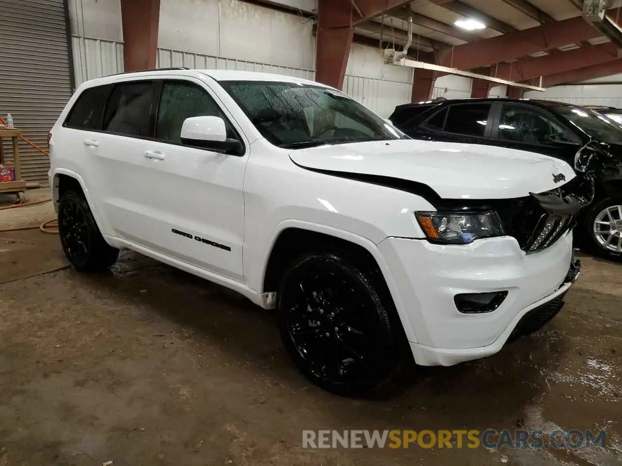 4 Photograph of a damaged car 1C4RJFAG1KC618982 JEEP GRAND CHER 2019