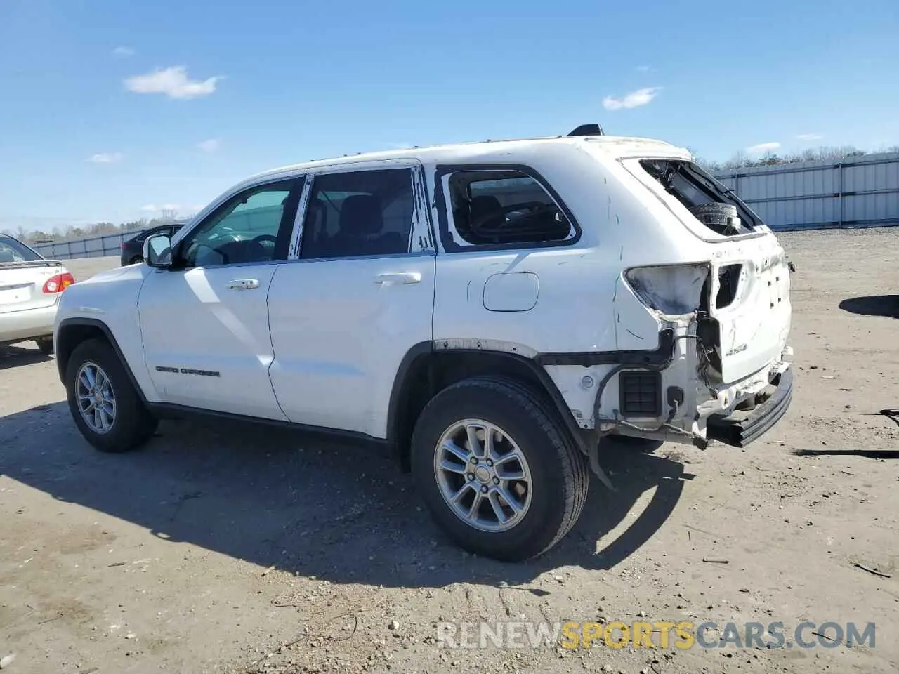 2 Photograph of a damaged car 1C4RJFAG1KC670158 JEEP GRAND CHER 2019